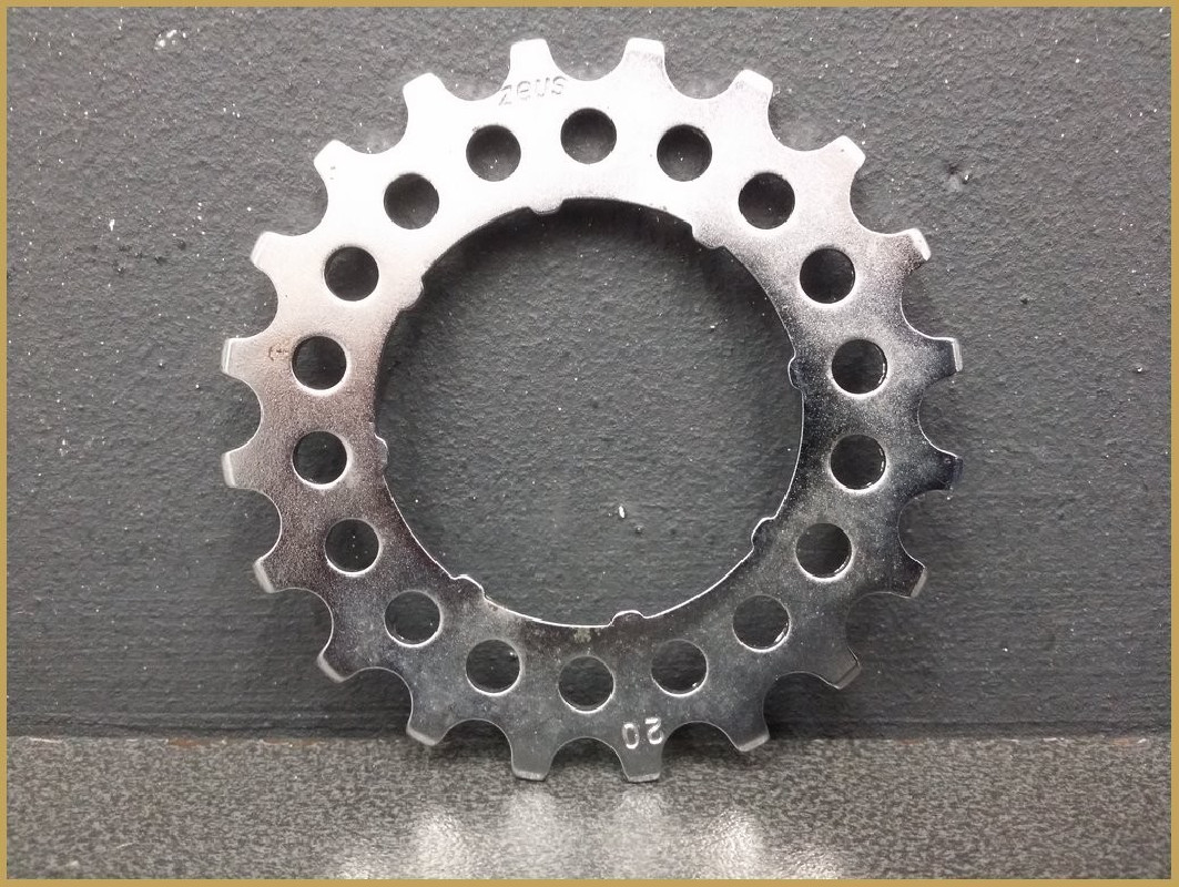 Sprocket OUR Type "ZEUS" 20d (Ref 79)
