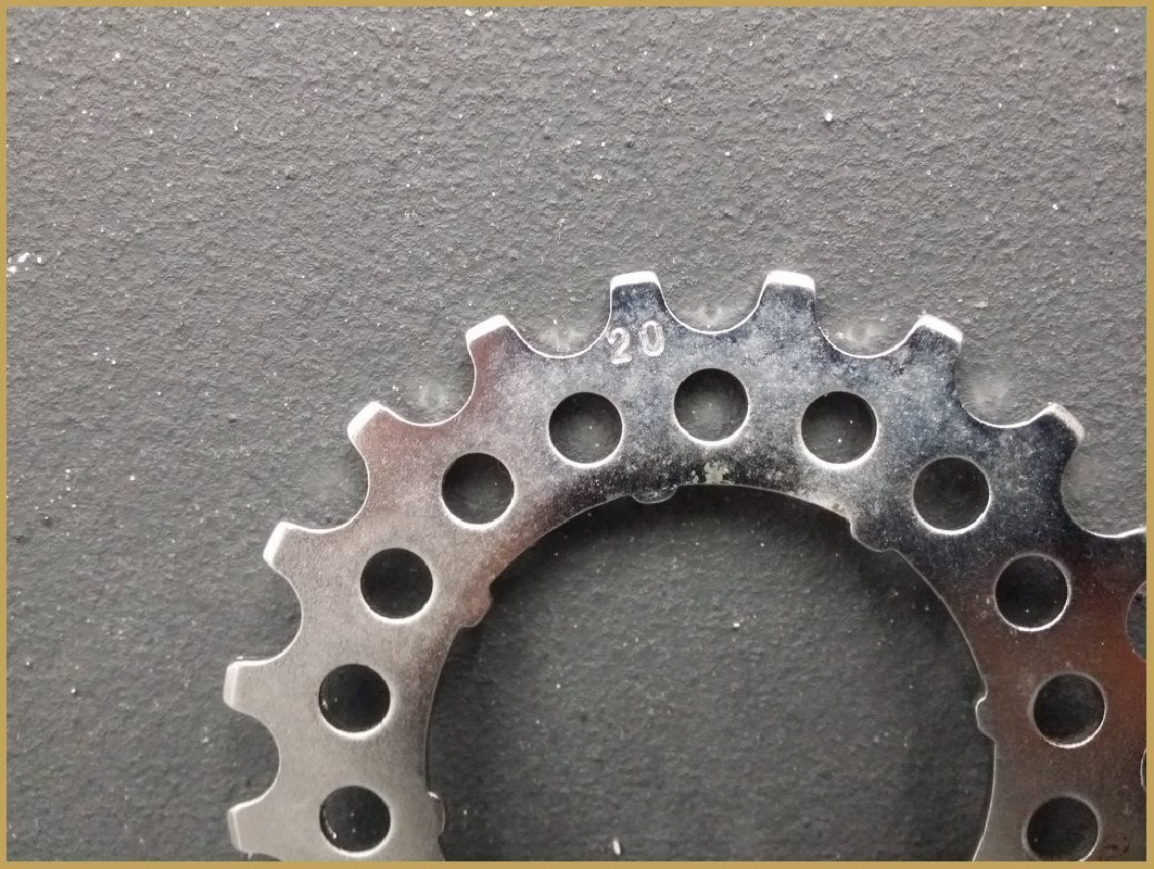 Sprocket OUR Type "ZEUS" 20d (Ref 79)