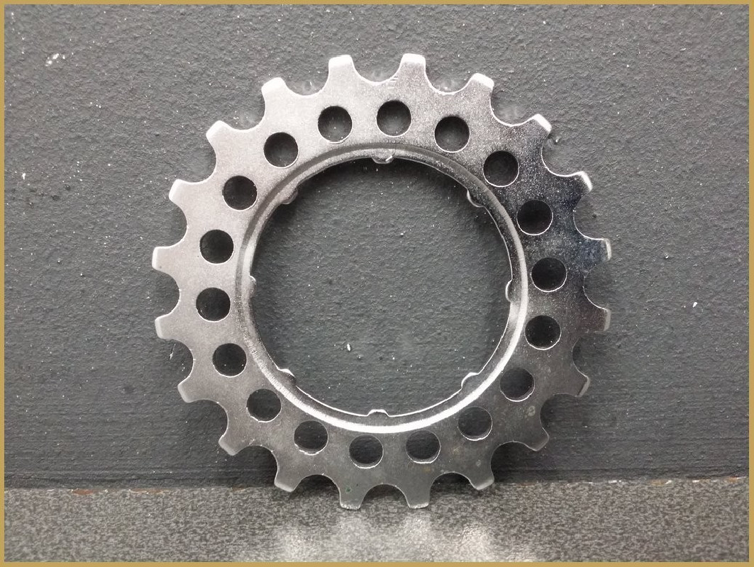 Sprocket OUR Type "ZEUS" 20d (Ref 79)
