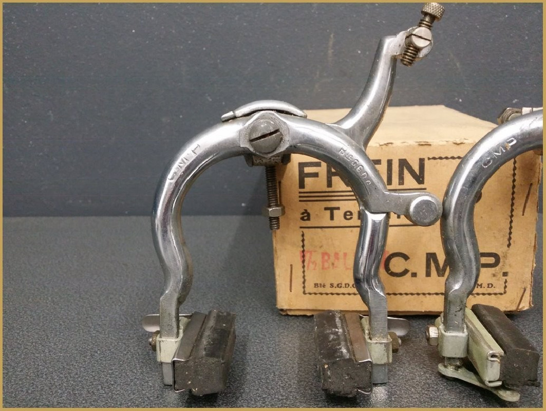 Etriers de frein N.O.S "C.M.P 1/2 BALLON" (Ref 364)