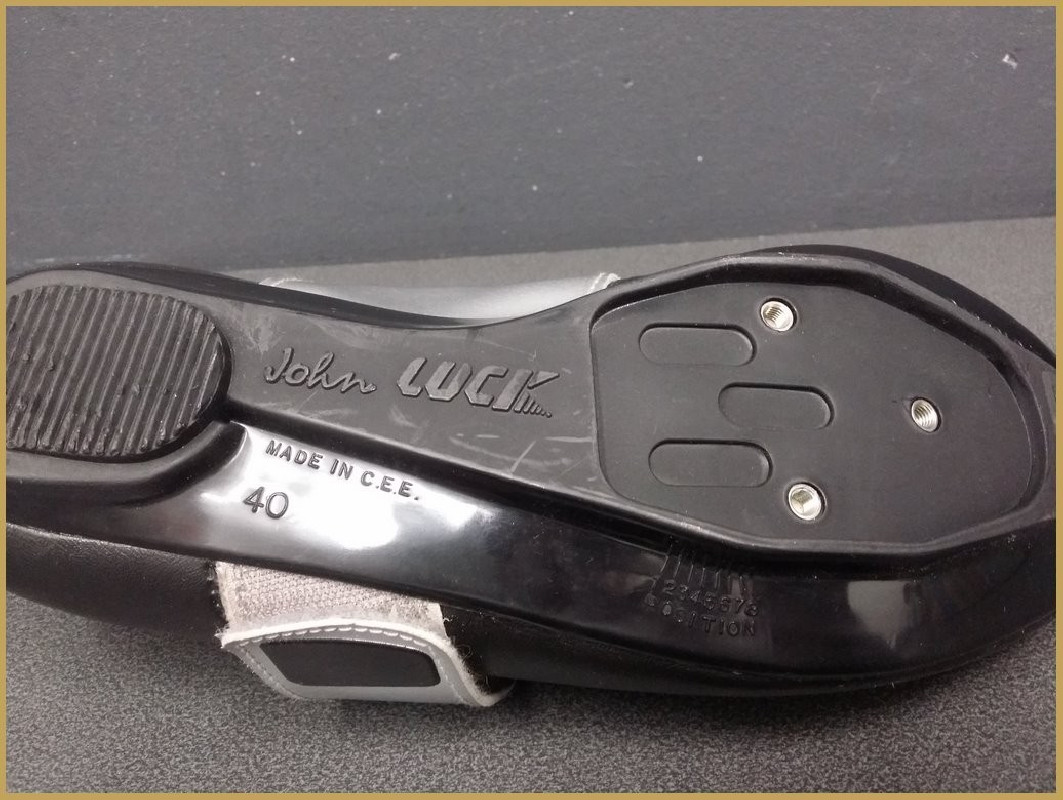 Schuhe UNSERE "JOHN LUKAS RISCO" Größe 40 (Ref 49)