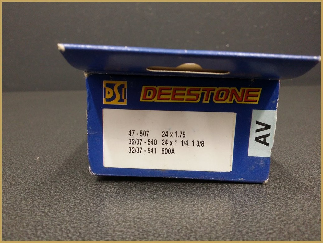 "DEESTONE" 600A / 24" presta inner tube (Ref 08)
