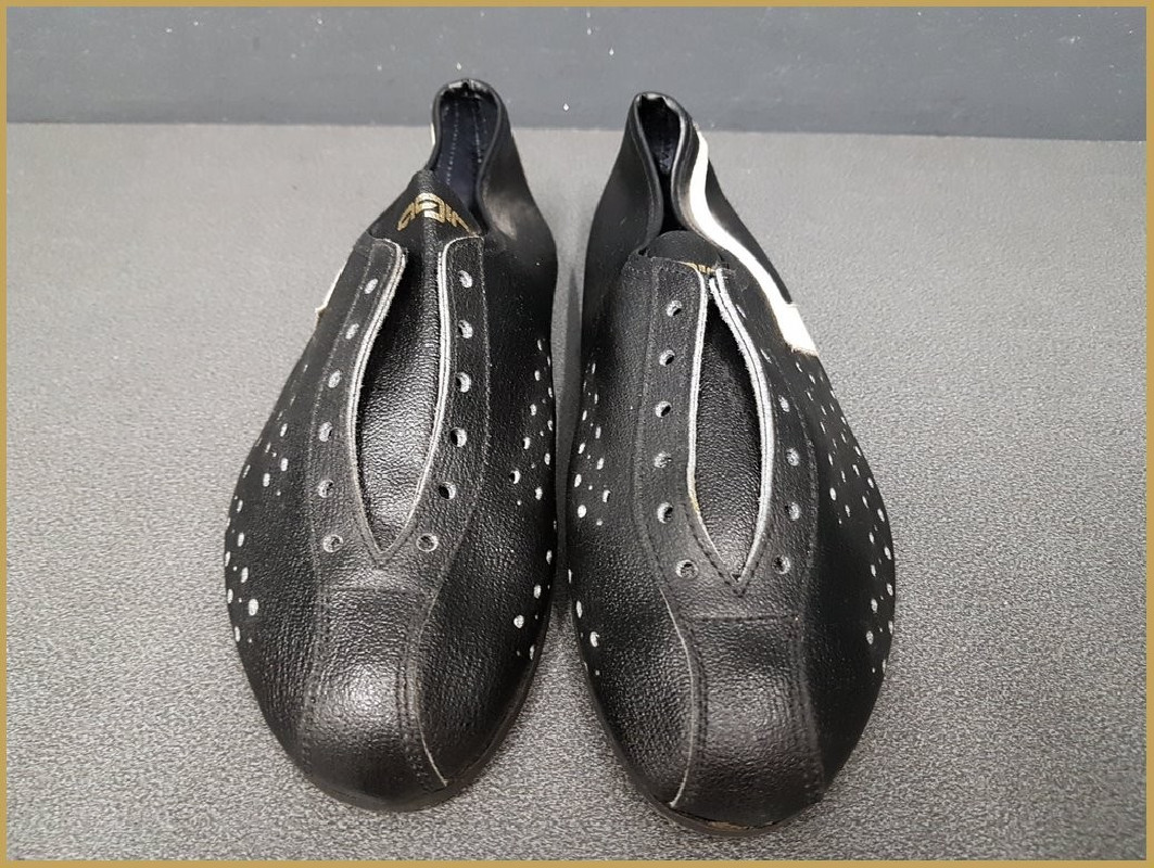 Scarpe NOSTRO "AGIRO" Taglia 35 (Rif 72)