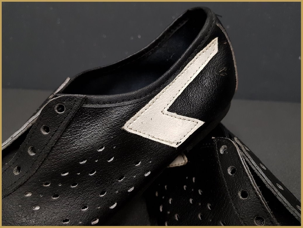 Shoes OUR "AGIRO" Size 32 (Ref 73)