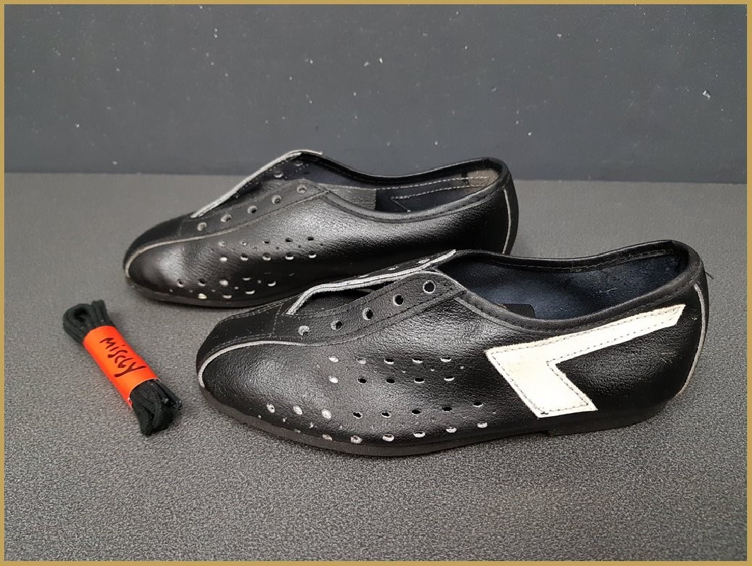 Zapatos de NUESTRA "AGIRO" Tamaño 32 (Ref 73)