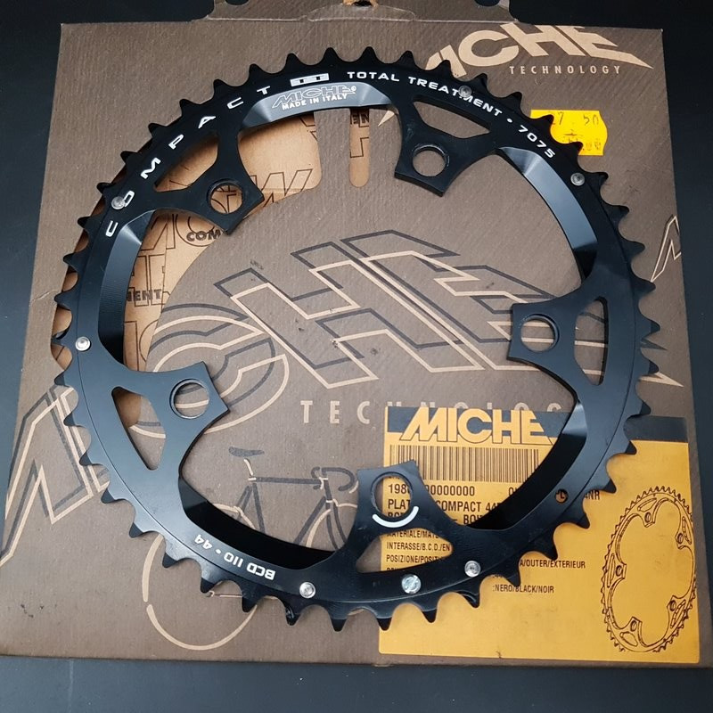 La meseta de NUESTRO "MICHE COMPACTO" 44d BCD 110 (Ref 752)