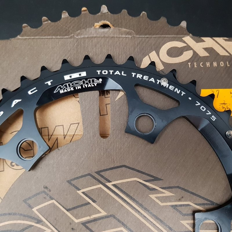 La meseta de NUESTRO "MICHE COMPACTO" 44d BCD 110 (Ref 752)