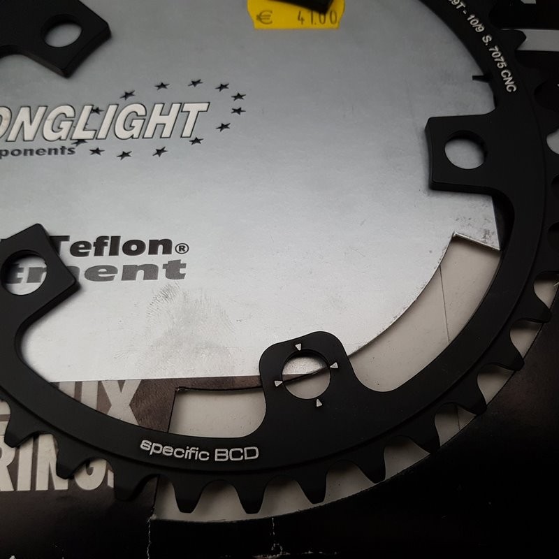 Plateau NOS "STRONGLIGHT CT2 Campagnolo" 39d BCD 110 (Ref 773)