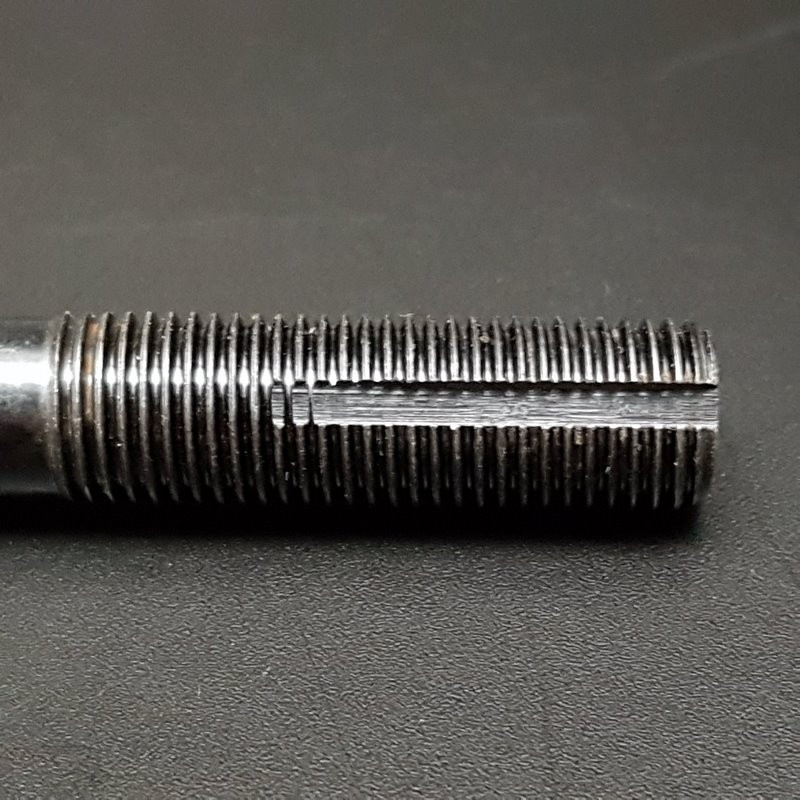 Asse mozzo anteriore CAMPAGNOLO" N. O. S (Rif 02)