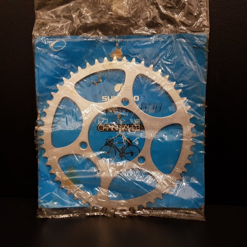 Kaffee-N. O. S "SHIMANO 600 3-loch" 52d (Ref 1039)