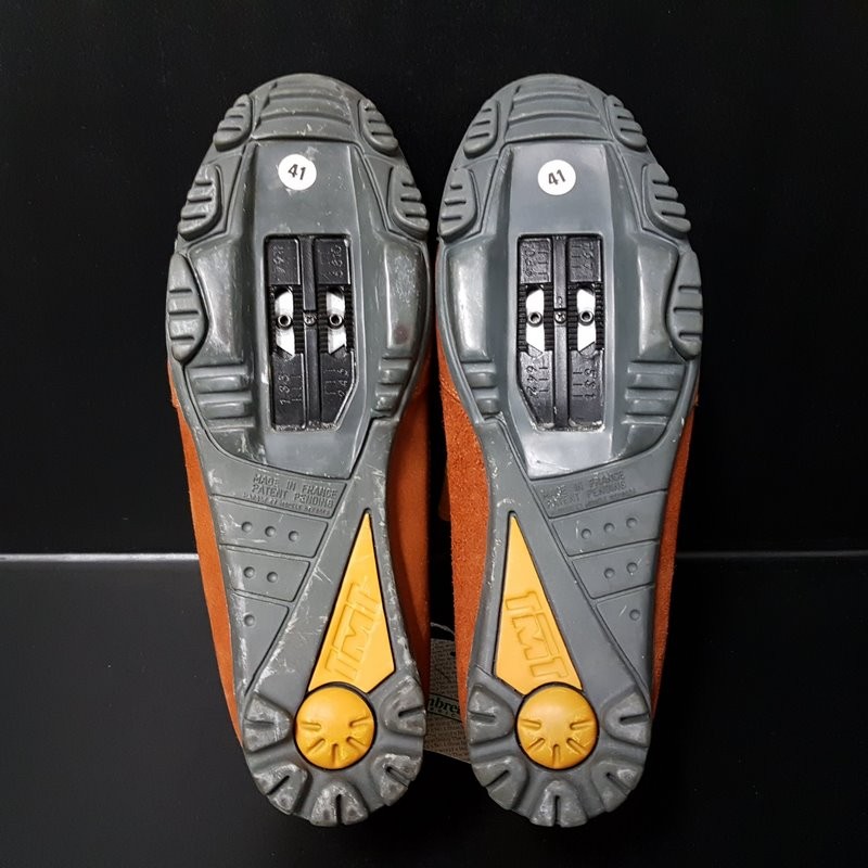 Schuhe, N. O. S, "TIME " SIERRA" Größe 41 (Ref-100)