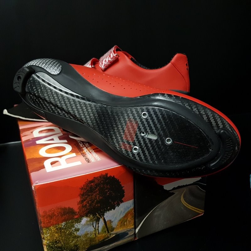 Neue Schuhe "FiZik UOMO R3" Größe 40 (Ref 116)