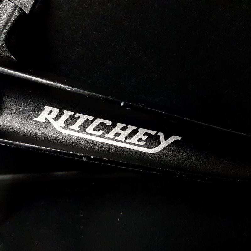 Guarnitura destra N. A. S "RITCHEY" 175 mm (Ref 823)