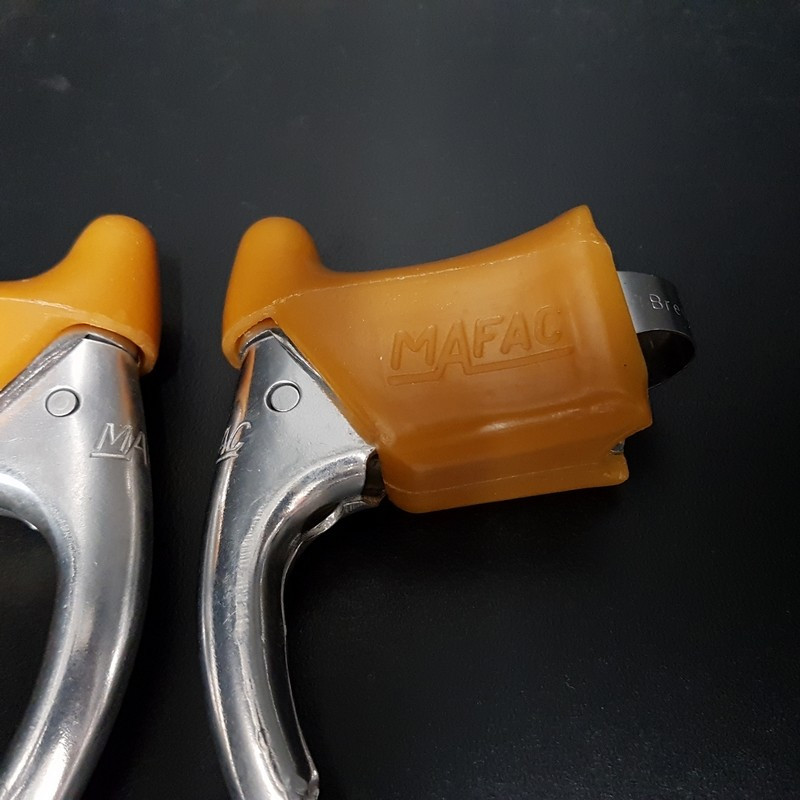 Manetas de freno N. O. S "MAFAC COURSE 121" (Ref 626)