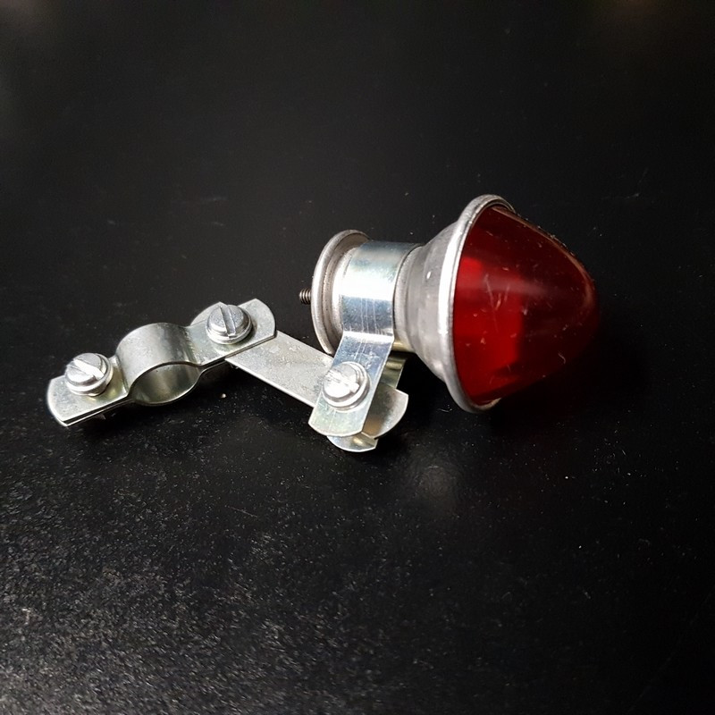 Luz trasera de senderismo vintage N. O. S (Ref 23)