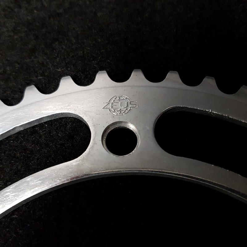 ZEUS" 50d BCD 151 N.O.S chainring (Ref 1230)