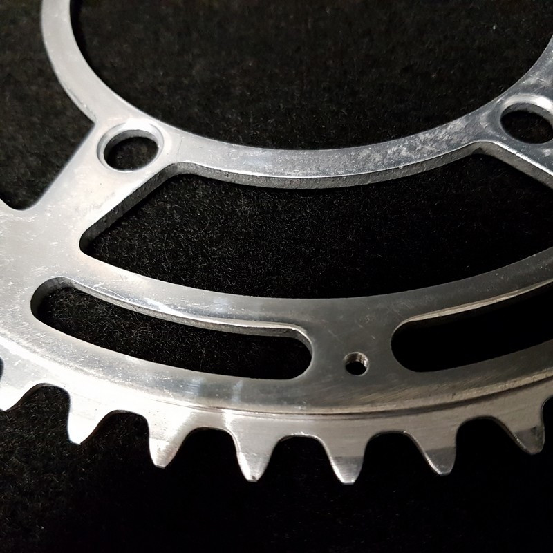 N.O.S "STRONGLIGHT" 53d BCD 122 chainring (Ref 1245)