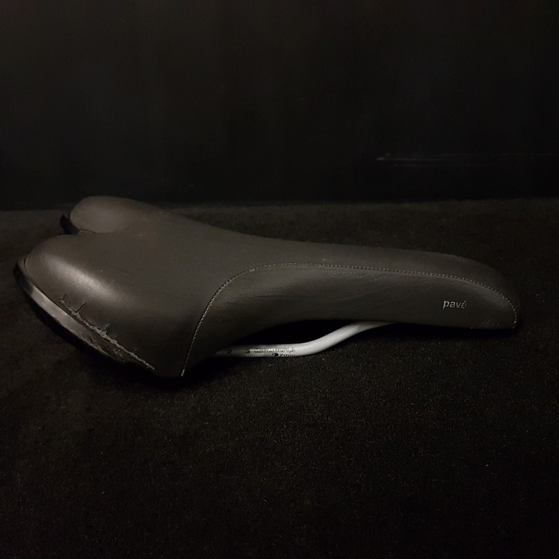 Sillín "FIZIK PAVE" (Ref 434)
