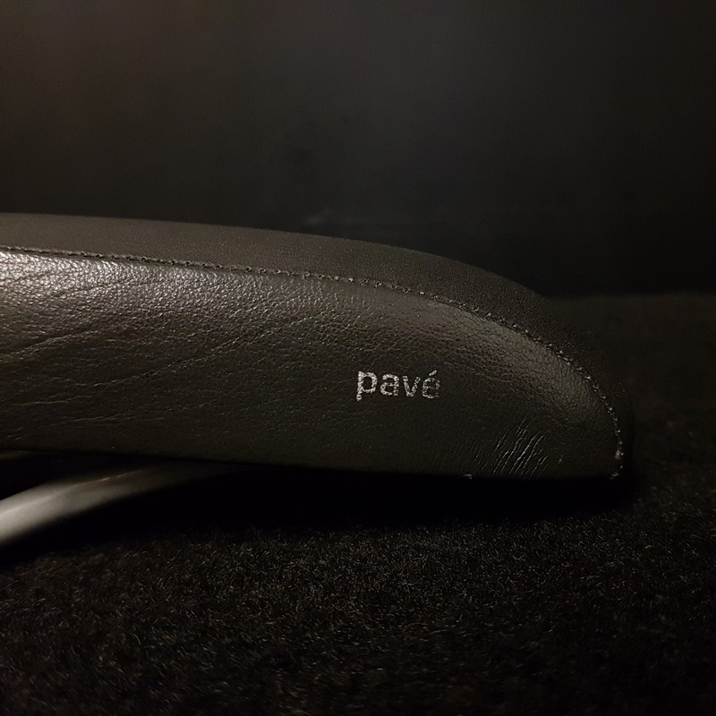 Sillín "FIZIK PAVE" (Ref 434)