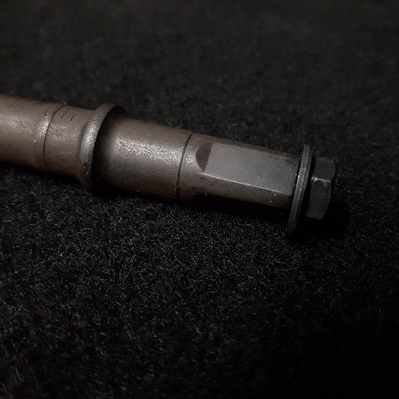 Quadratische Tretlagerachse JIS 129 mm (Ref 349)