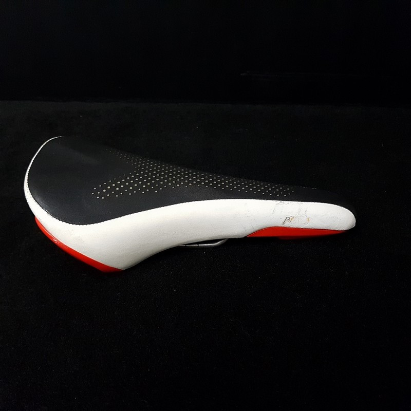 Sillín FIZIK "POGGIO" (Ref 522)