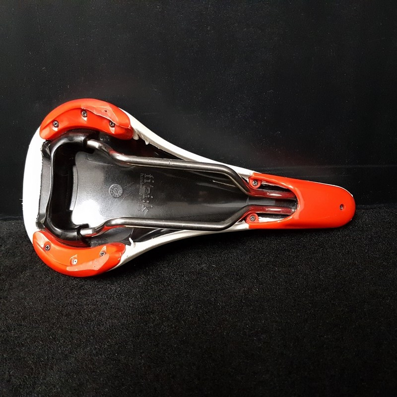 Sillín FIZIK "POGGIO" (Ref 522)
