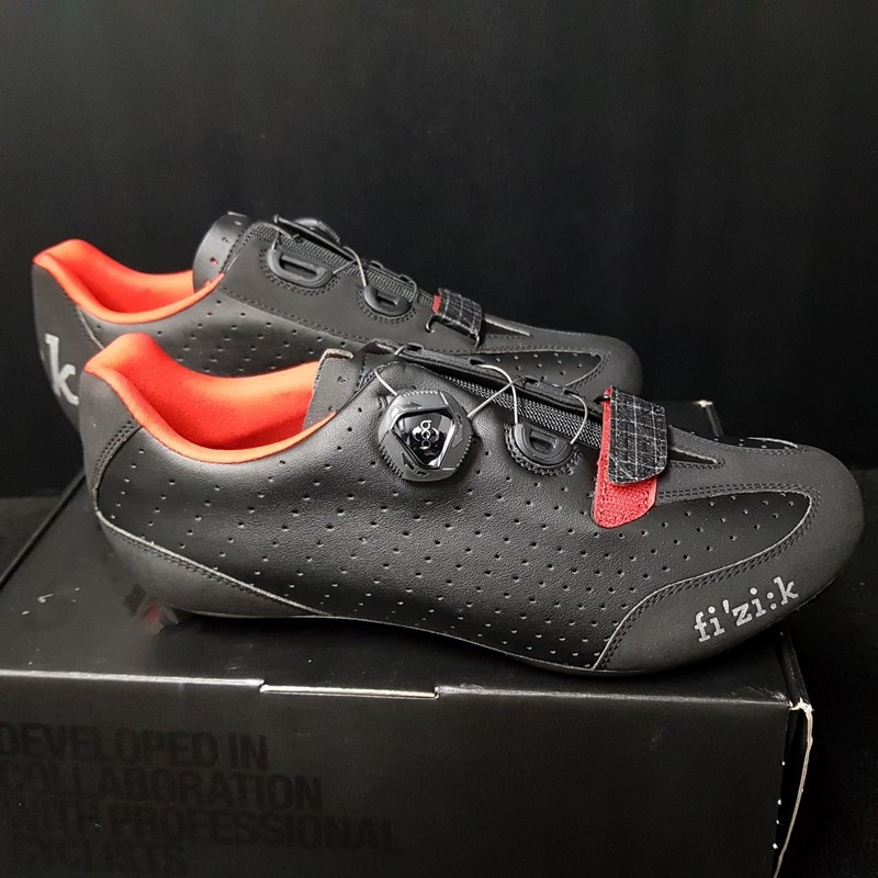 Neue Schuhe "FiZik BOA MAN R3" Größe 41.5 (Ref 121)