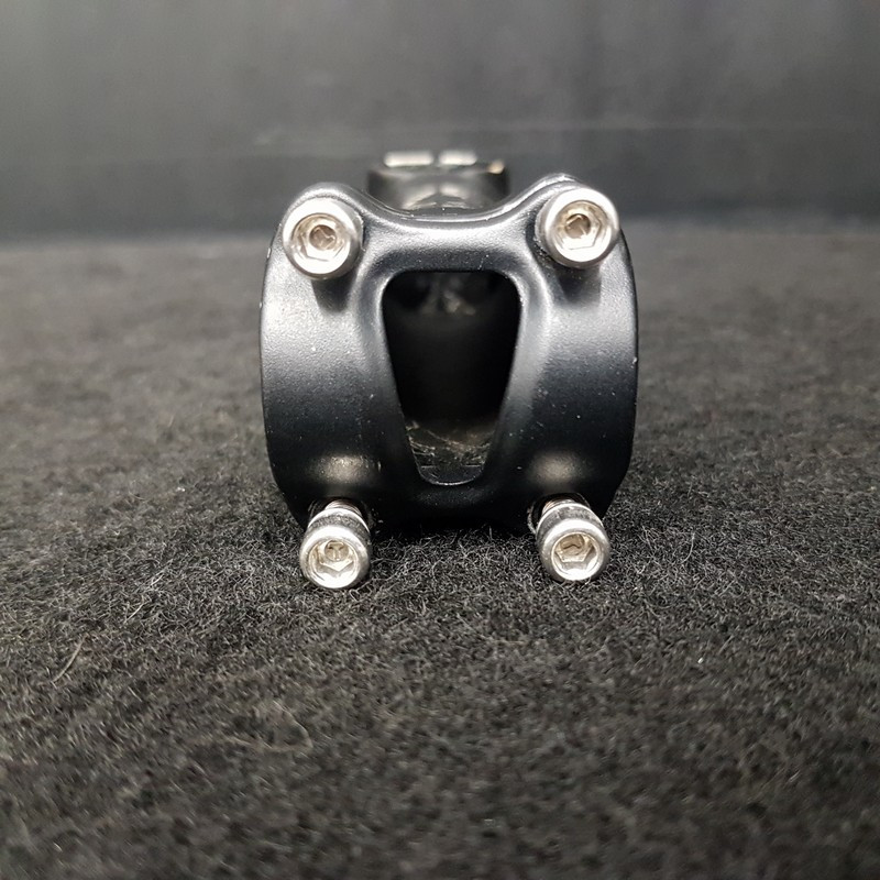 PAZZAZ CARBON" 130 mm Potencia Aheadset (Ref 890)