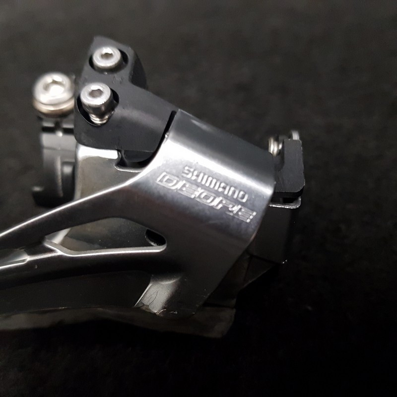 Dérailleur avant "SHIMANO DEORE 2x10" (Ref 1567)
