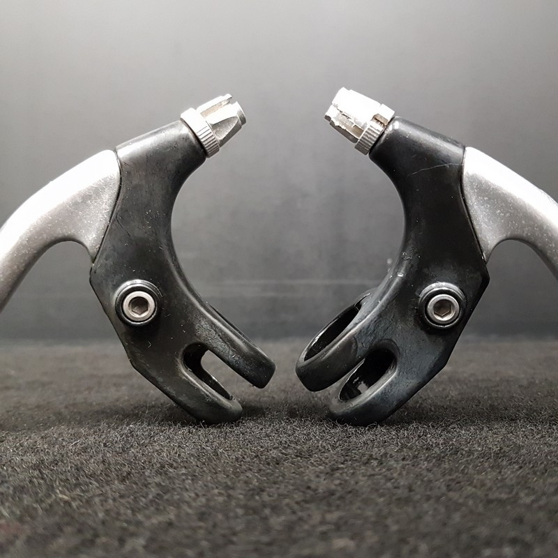 MTB cantilever brake levers (Ref 677)