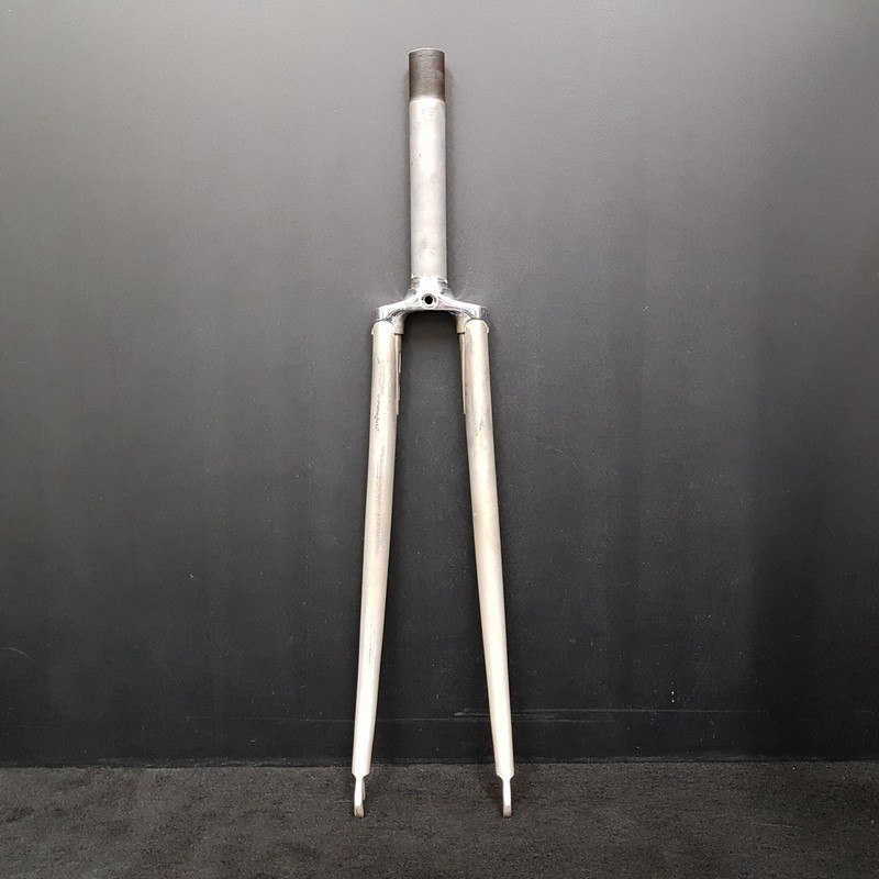700er-Gabel aus sandgestrahltem Stahl (Ref 197)