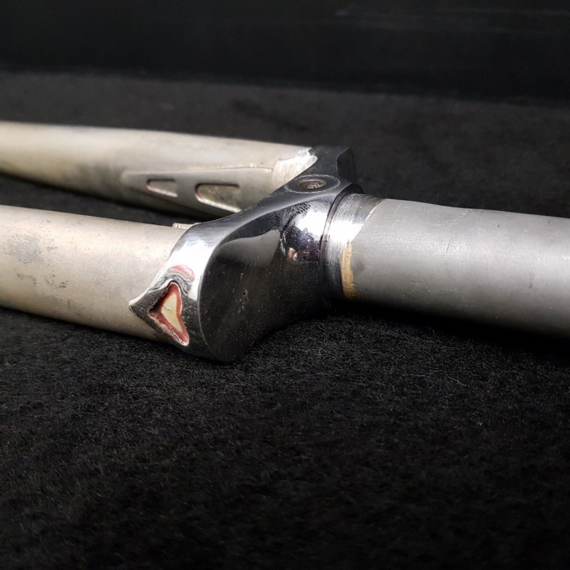 700er-Gabel aus sandgestrahltem Stahl (Ref 197)