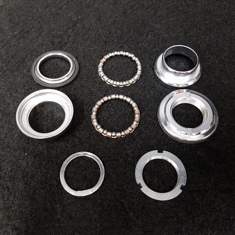 HATTA" 25.4 x 24 Tpi N.O.S Headset (Ref 688)