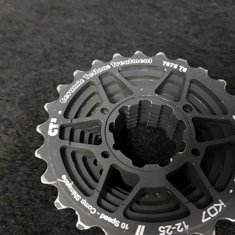 STRONGLIGHT CT2 Ultralight" cassette 10v 12/25 (Ref 369)