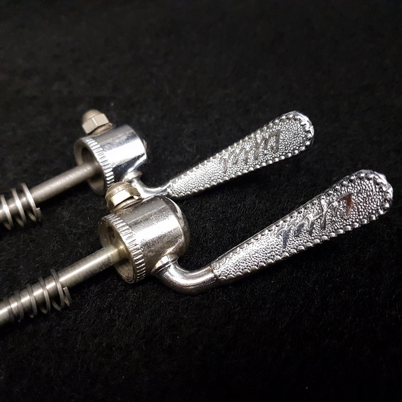 LIFTEL" clamping spindles (Ref 157)