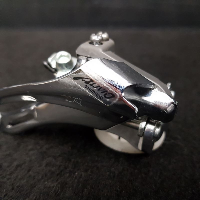 Umwerfer vorne N.O.S "SHIMANO ALIVIO MC18" 31.8 (Ref 1595)