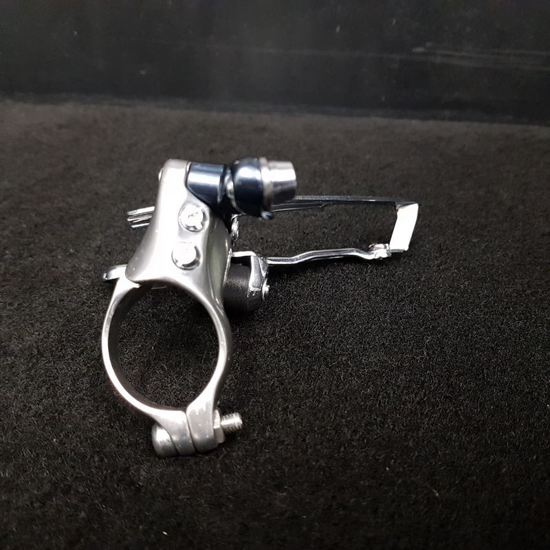 Dérailleur avant "SHIMANO XTR M900" N.O.S (Ref 1614)