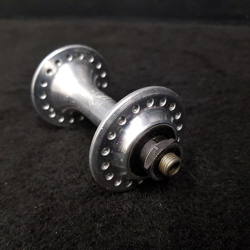 N.O.S "CAMPAGNOLO STRATOS" Vorderradnabe 36t (Ref 458)