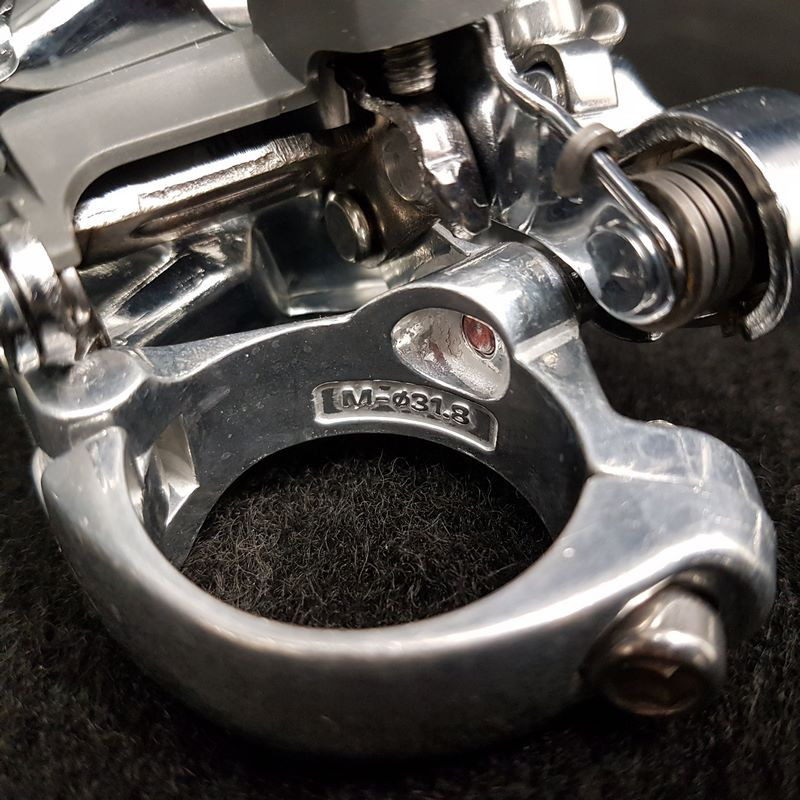 SHIMANO NEXAVE" N.O.S front derailleur (Ref 1619)
