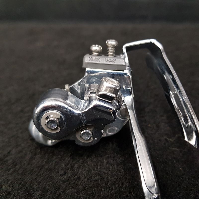 Deragliatore SHIMANO NEXAVE" N.O.S (Ref 1619)