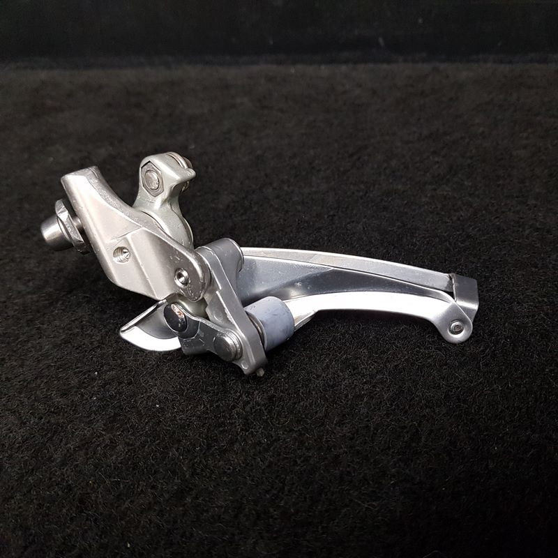 SHIMANO 105 front derailleur (Ref 1630)