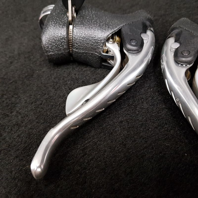 Bremshebel "CAMPAGNOLO ATHENA" 2 x 8v (Ref 691)