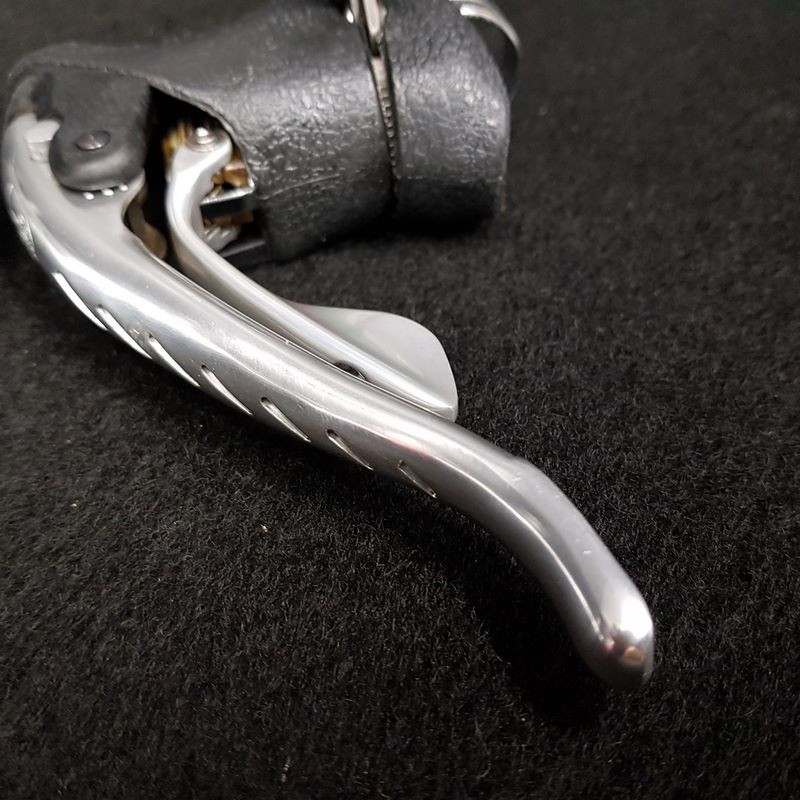 Palancas de freno "CAMPAGNOLO ATHENA" 2 x 8v (Ref 691)