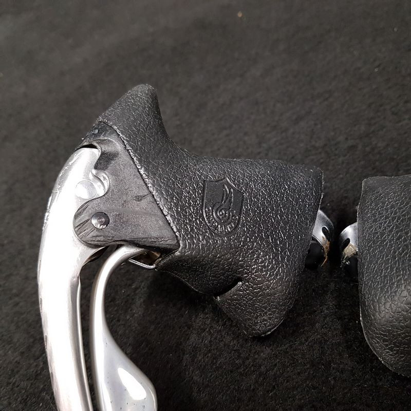 Bremshebel "CAMPAGNOLO ATHENA" 2 x 8v (Ref 691)