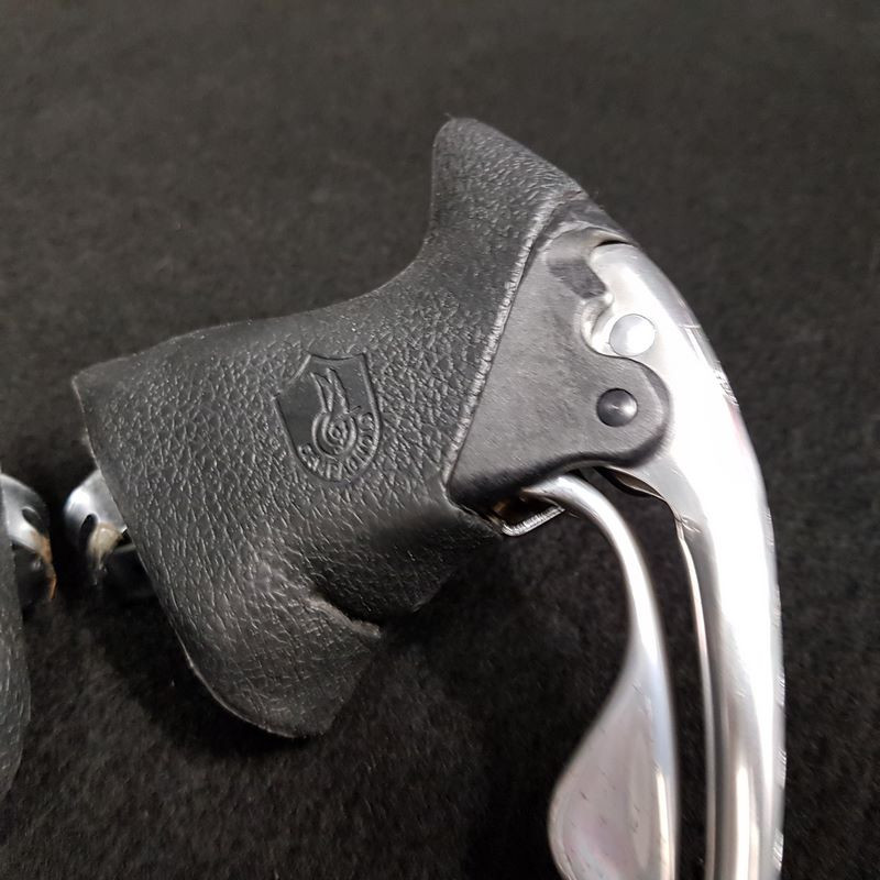 Bremshebel "CAMPAGNOLO ATHENA" 2 x 8v (Ref 691)