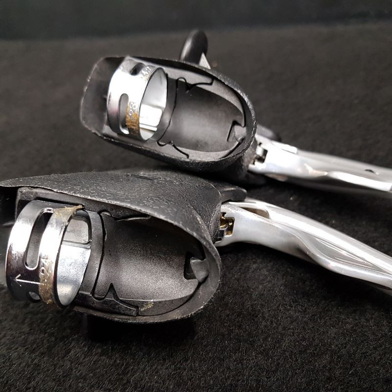 Palancas de freno "CAMPAGNOLO ATHENA" 2 x 8v (Ref 691)