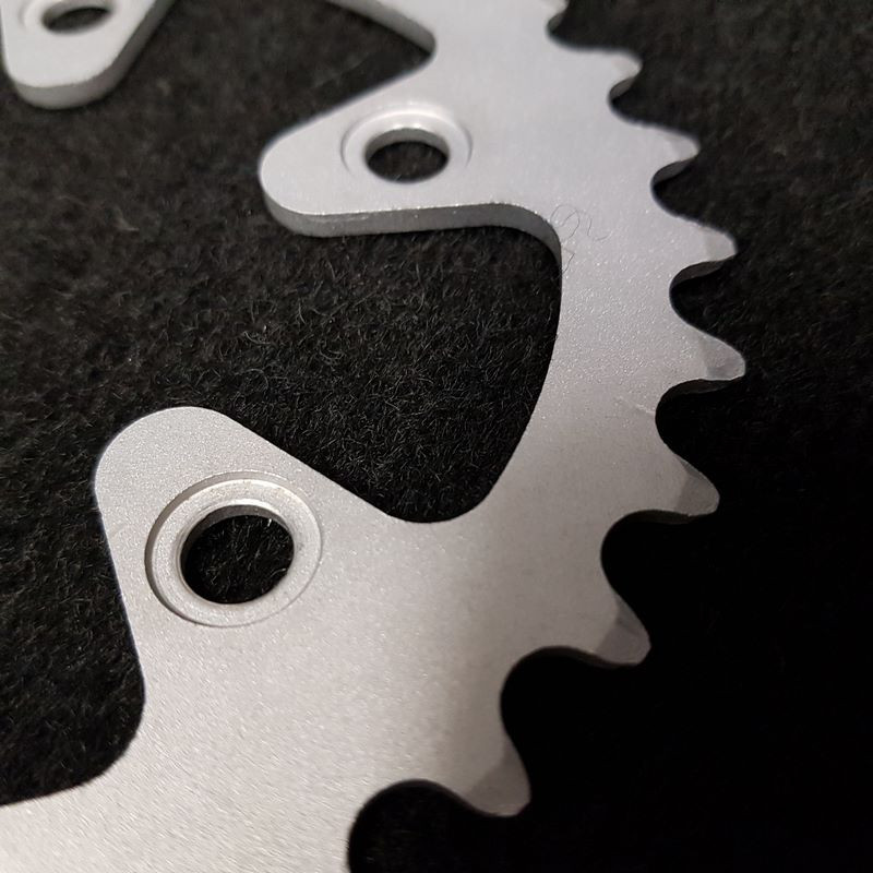 Ingranaggio SHIMANO ULTEGRA triplo" 30d BCD 74 (rif. 1417)