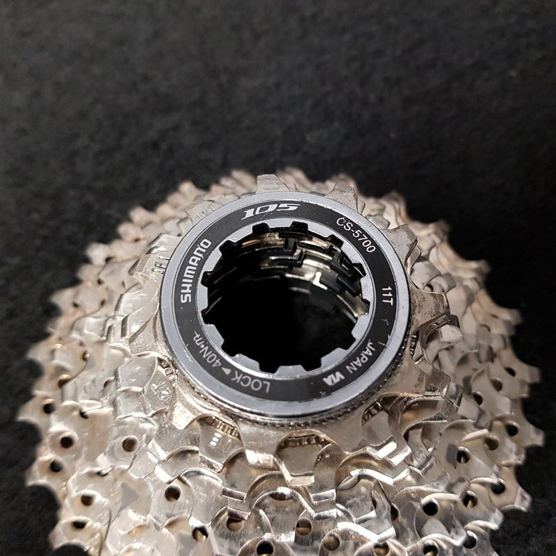 SHIMANO 105 CS-5700" 10V 11/25 cassetta (rif. 394)