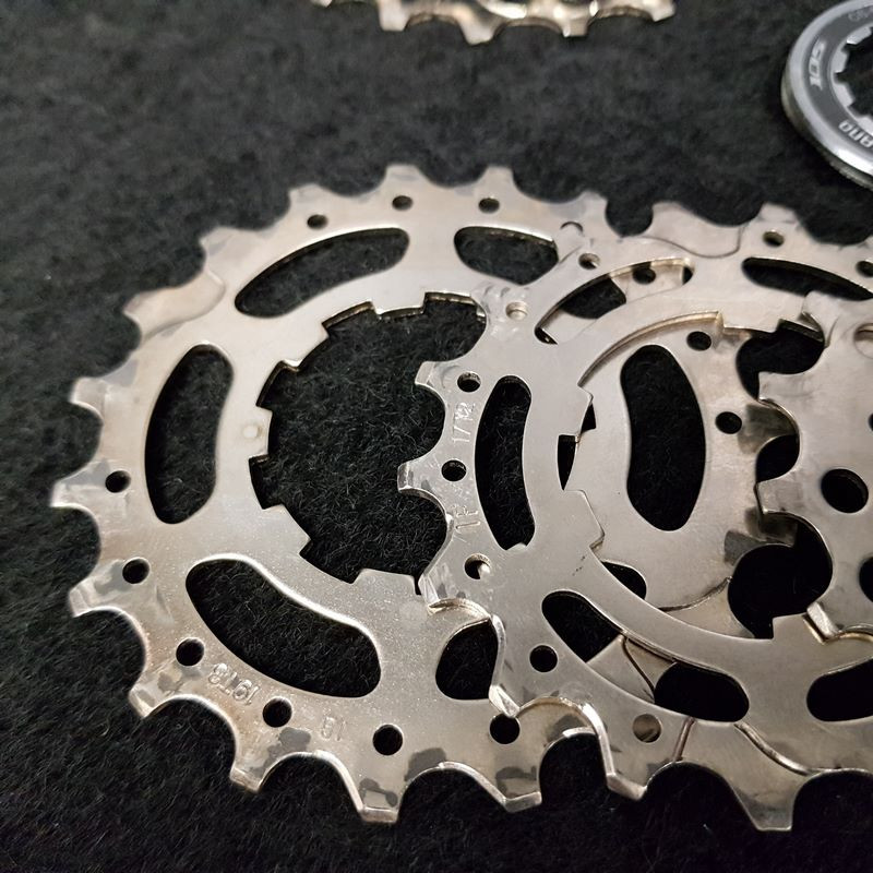 SHIMANO 105 CS-5700" 10V 11/25 cassetta (rif. 394)