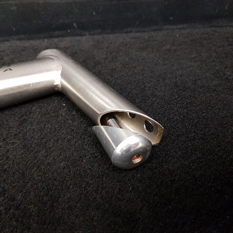 Attacco manubrio MTB CONCEPT USA" 130 mm N.O.S (rif. 945)